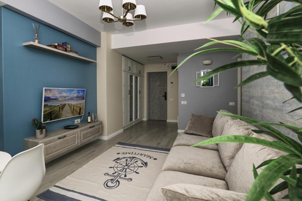 Riva Lake Boutique Mamaia Eksteriør bilde