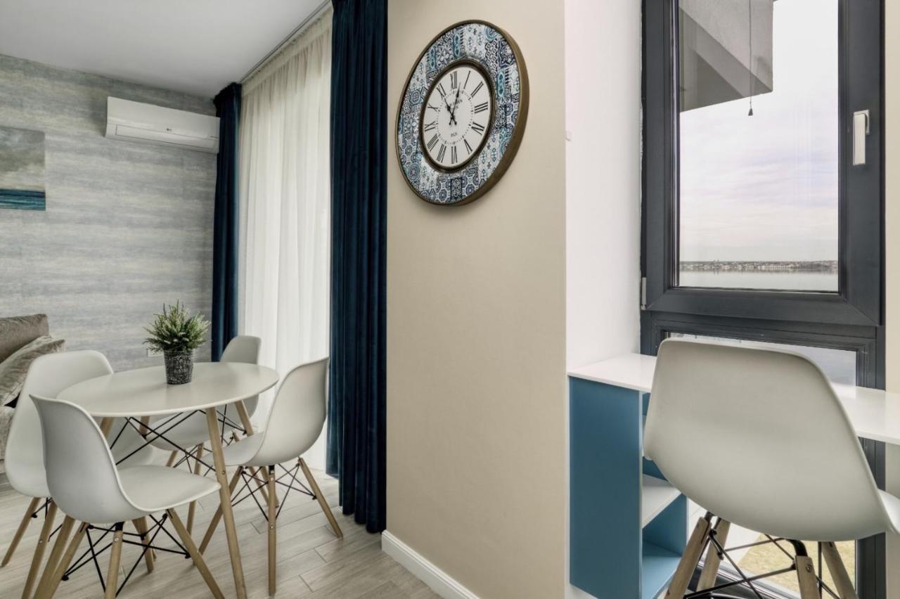 Riva Lake Boutique Mamaia Eksteriør bilde