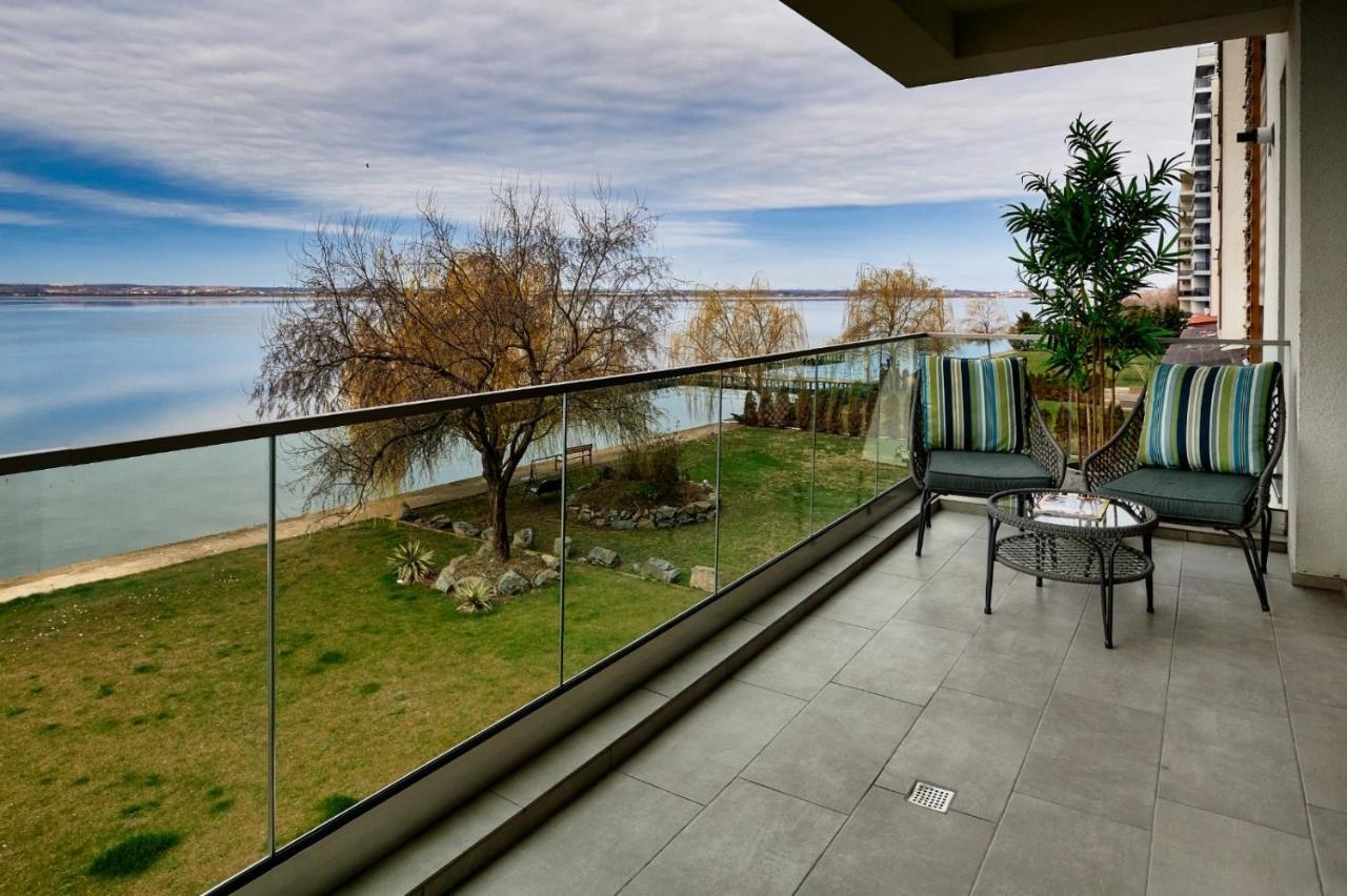 Riva Lake Boutique Mamaia Eksteriør bilde