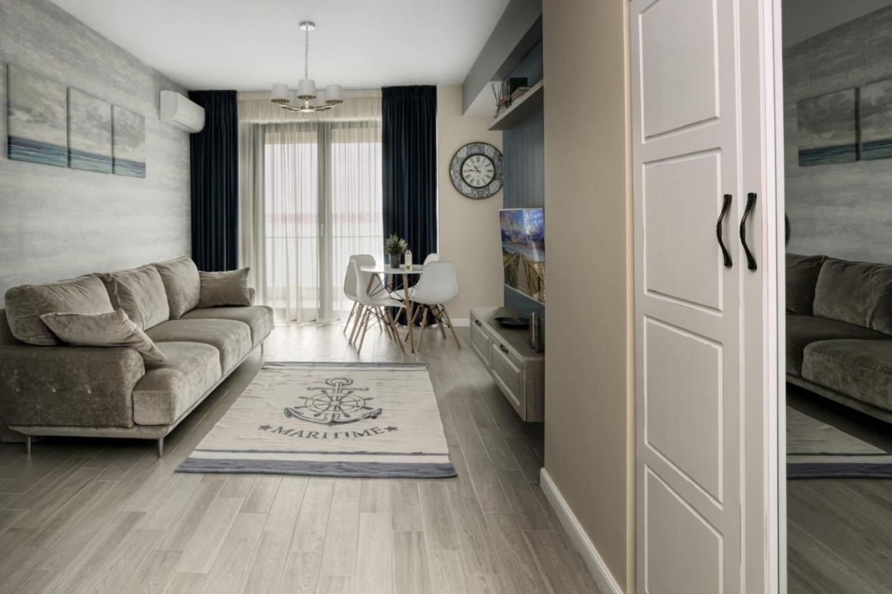 Riva Lake Boutique Mamaia Eksteriør bilde